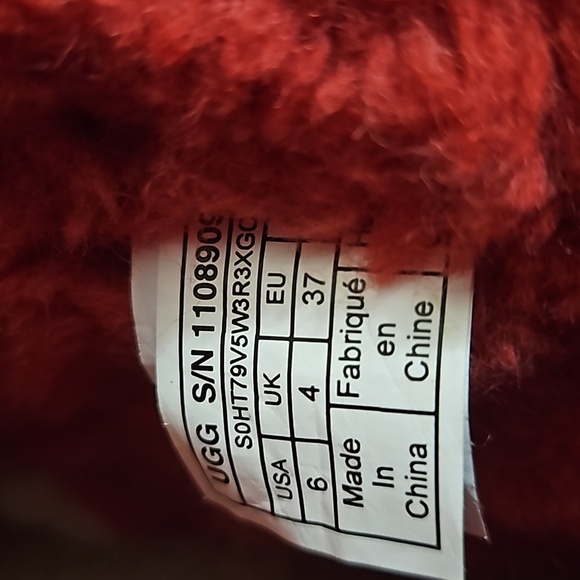 Womens 6 Red UGG Mini Star Boots - Picture 7 of 7